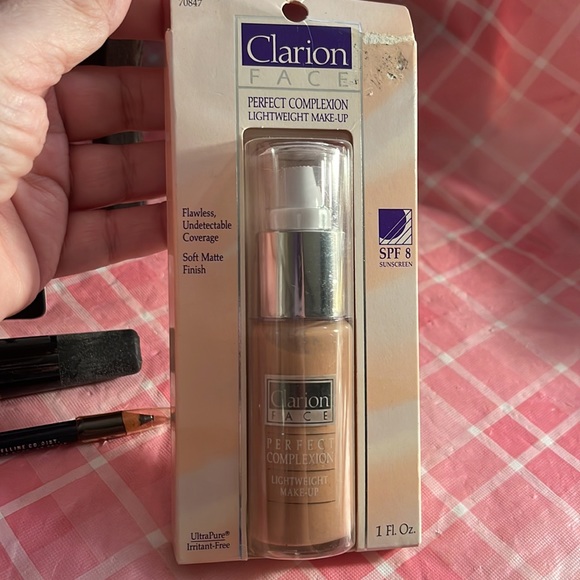 🎈SALE🎈🎀#9.MAKEUP BUNDLE🎀 - Picture 11 of 14